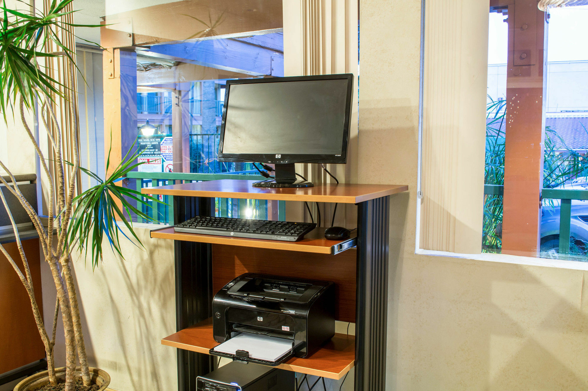 818 Hotel + Pool, Ascend Hotel Collection By Choice ロサンゼルス エクステリア 写真